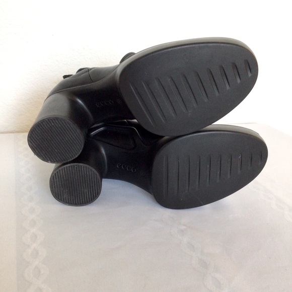 ECCO Shape Sculpted Motion Boots Women’s Size 7-7.5 - Picture 8 of 10